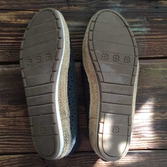 Naturalizer slip-ons - Picture 4 of 4